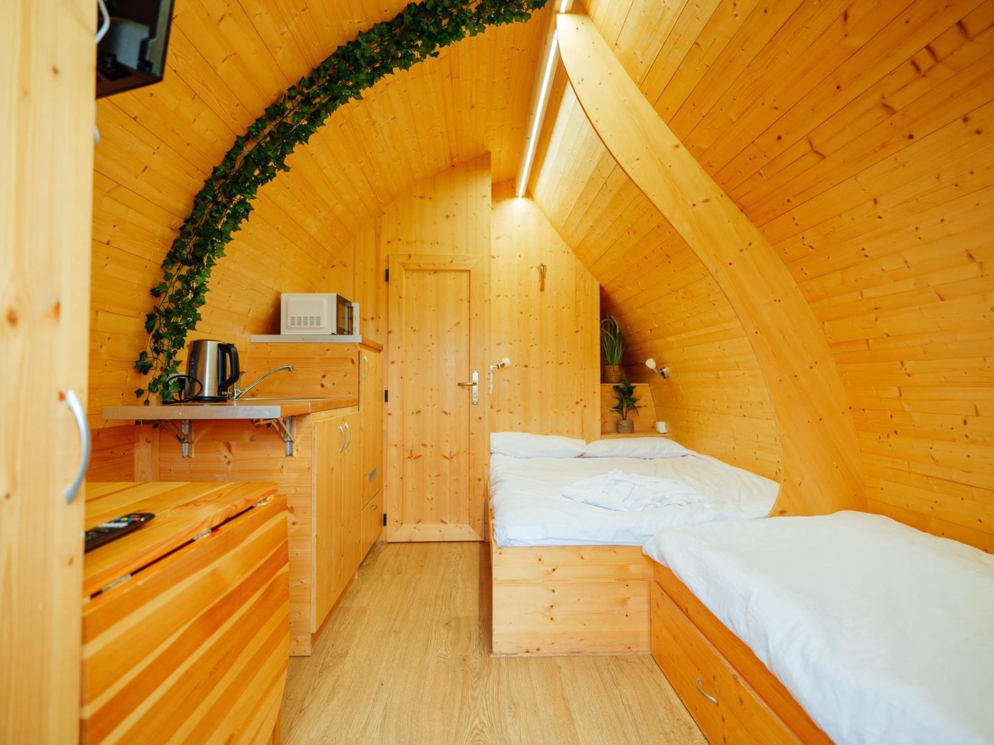 Sunset Retreats The Leaf Recovery Holiday home *